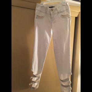 White jeans size 32